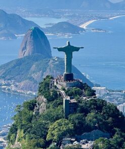 Voo de Helicóptero no Cristo Redentor